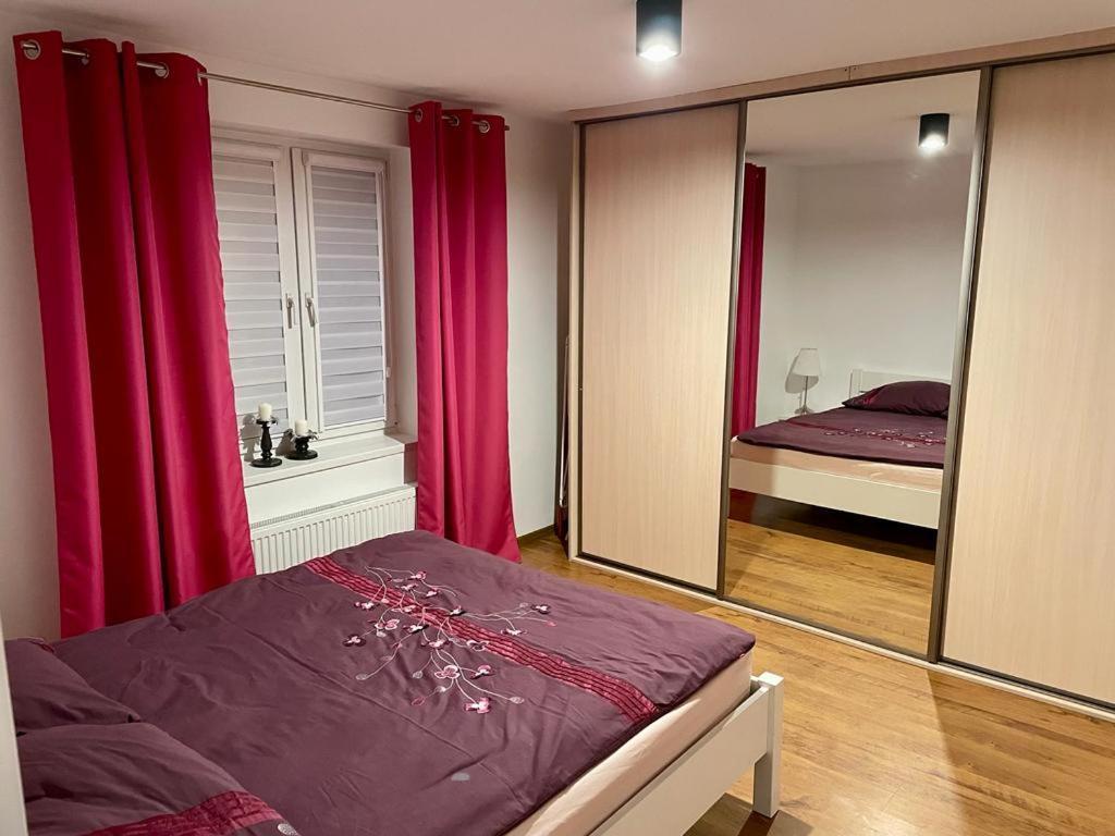 ウォムニツァApartament Monabergアパートメント エクステリア 写真